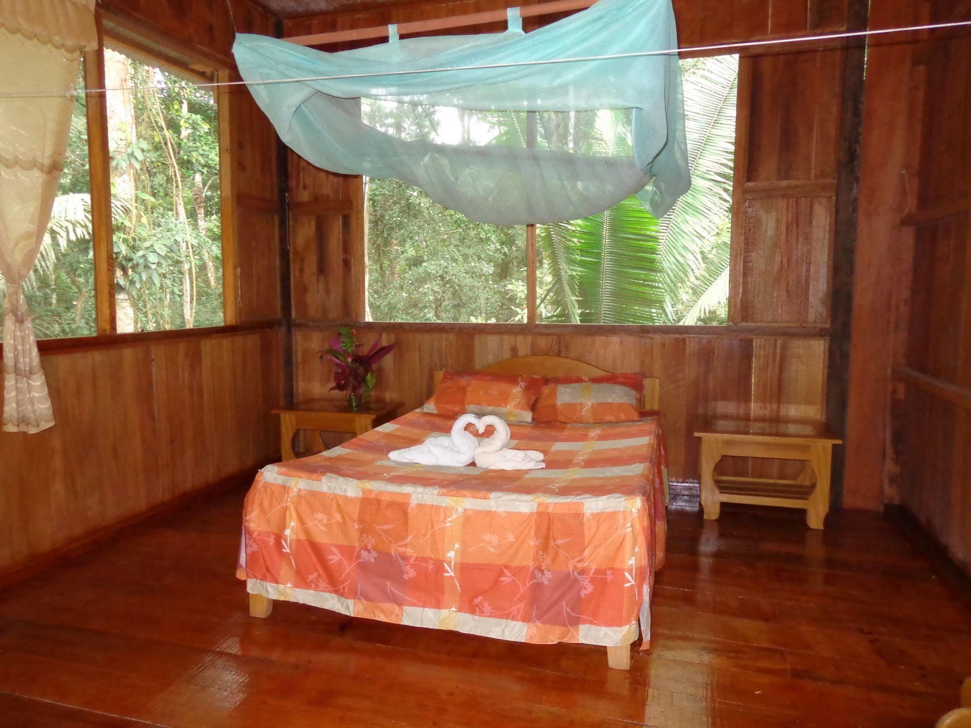Monte Amazonico Lodge Tambopata Exterior foto